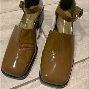 Never worn “Intentionally” brand tan patent leather Mary Janes with block heel